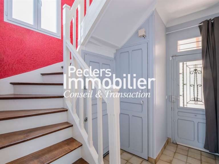 Maison Rueil-Malmaison - 3 chambres - 127m²