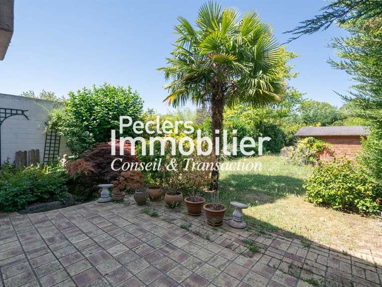 Maison Rueil-Malmaison - 3 chambres - 127m²