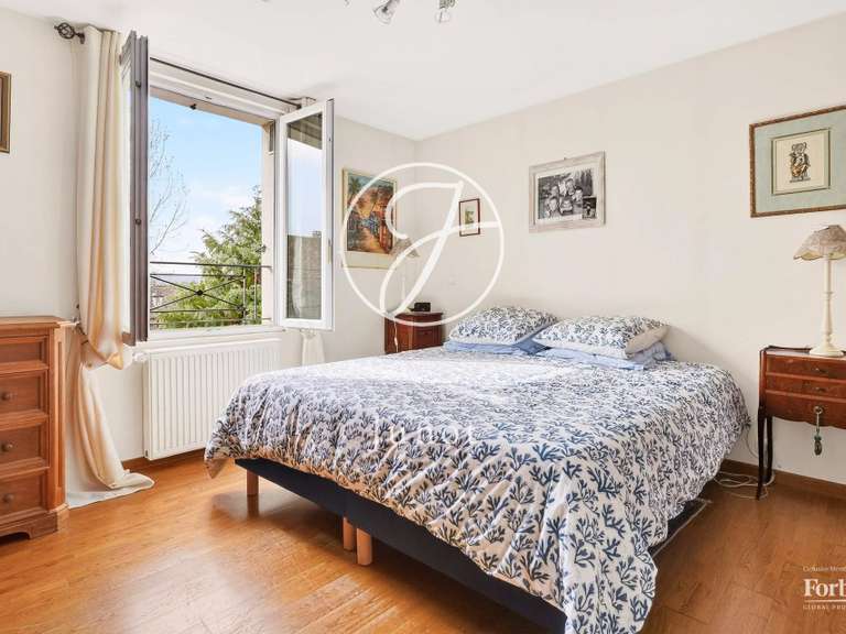 Maison Rueil-Malmaison - 5 chambres - 183m²