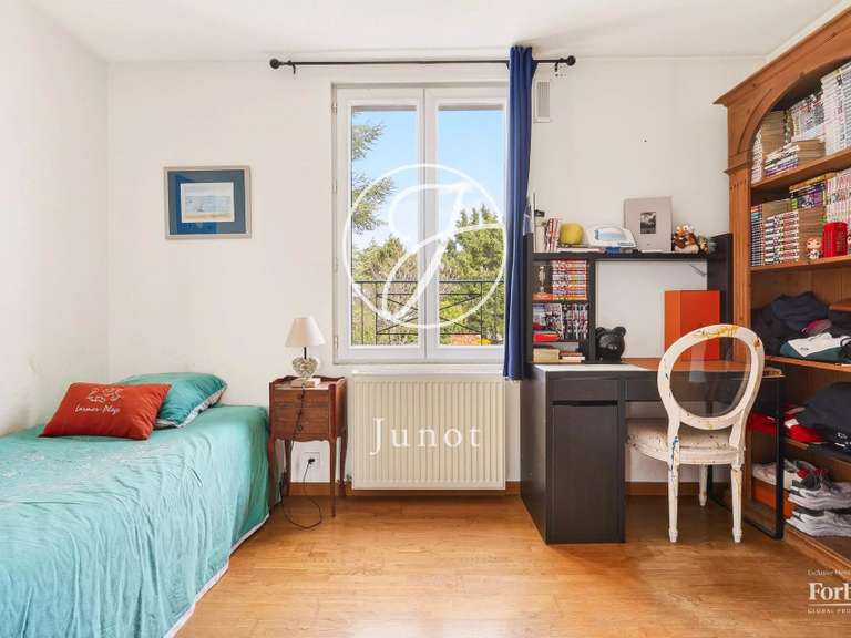 Maison Rueil-Malmaison - 5 chambres - 183m²