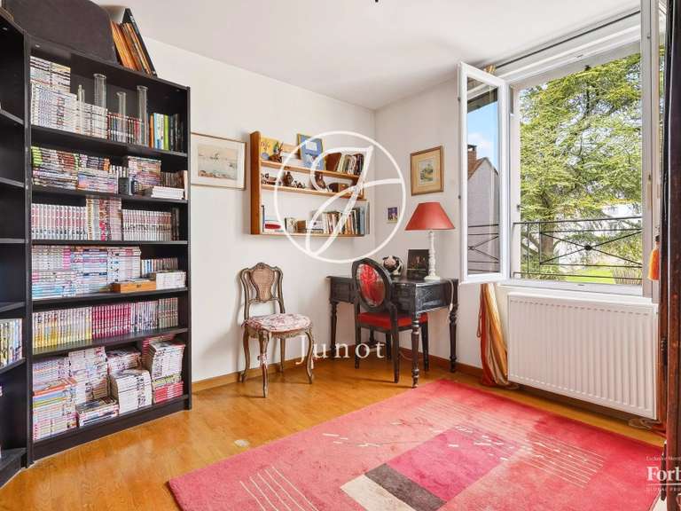 Maison Rueil-Malmaison - 5 chambres - 183m²