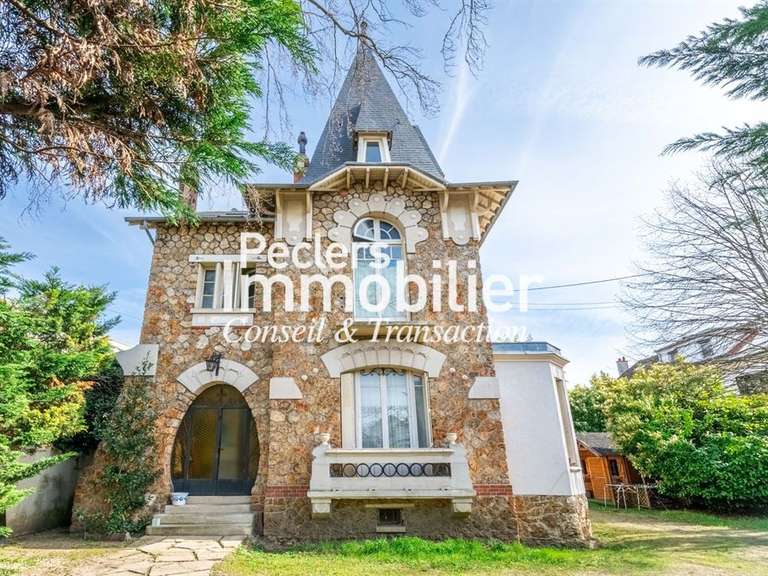 Maison Rueil-Malmaison - 5 chambres - 216m²