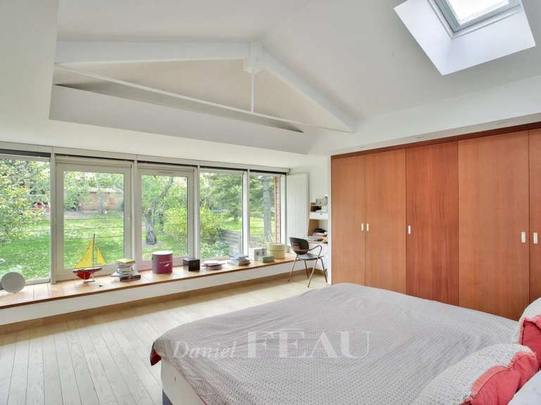 Maison Rueil-Malmaison - 5 chambres - 270m²