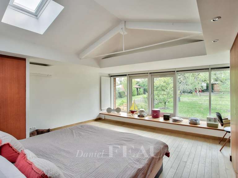 Maison Rueil-Malmaison - 5 chambres - 270m²