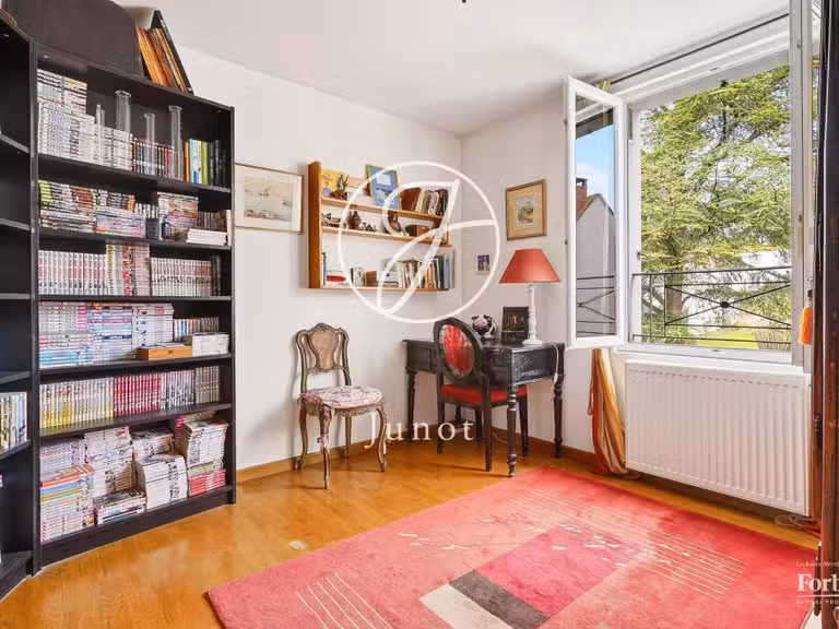 Maison Rueil-Malmaison - 5 chambres - 183m²