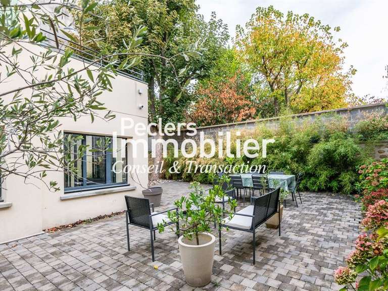 Maison Rueil-Malmaison - 4 chambres - 161m²