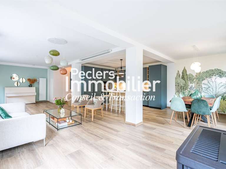 Maison Rueil-Malmaison - 4 chambres - 161m²
