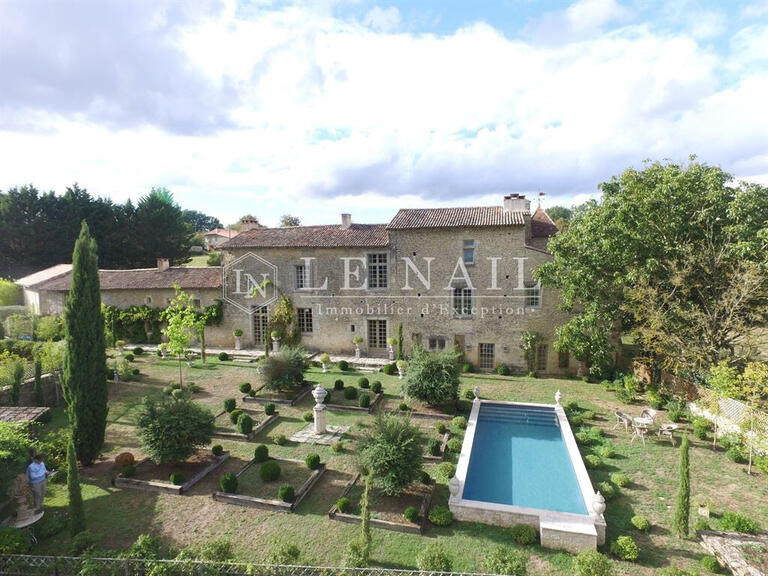 Vente Propriété Ruffec - 4 chambres