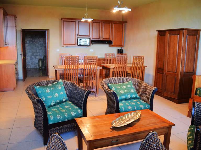 Château Ruoms - 37 chambres - 2200m²