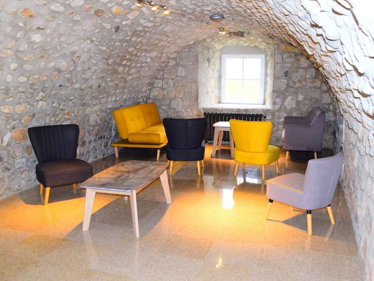 Château Ruoms - 37 chambres - 2200m²