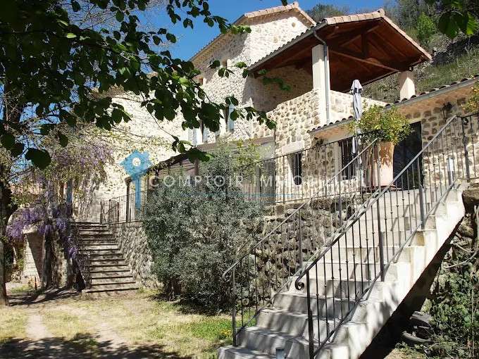 Maison Ruoms - 8 chambres - 600m²