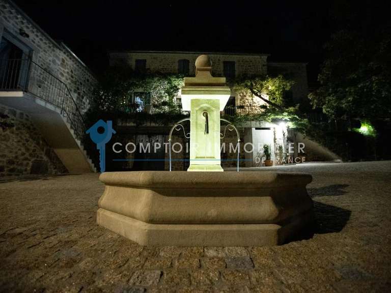 Maison Ruoms - 8 chambres - 600m²