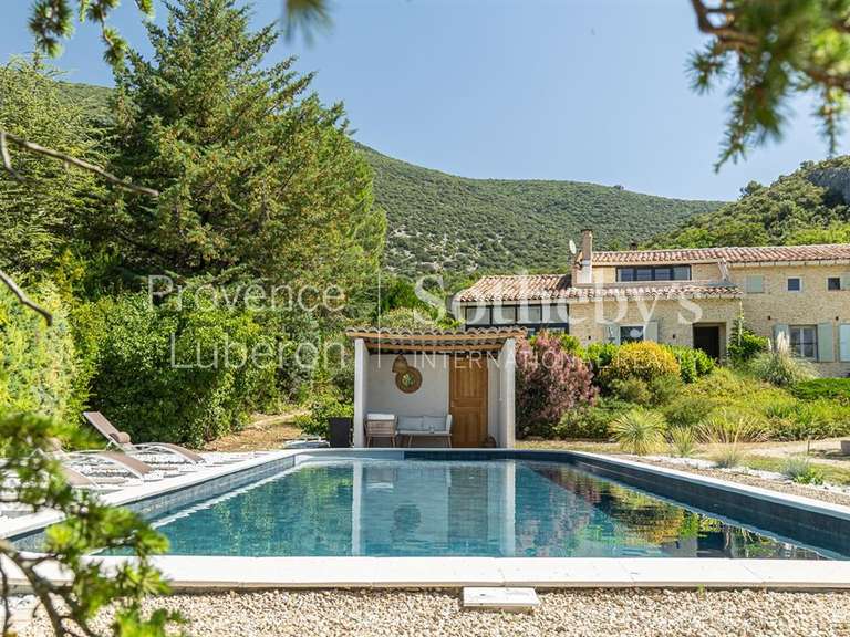 Maison Rustrel - 5 chambres - 230m²