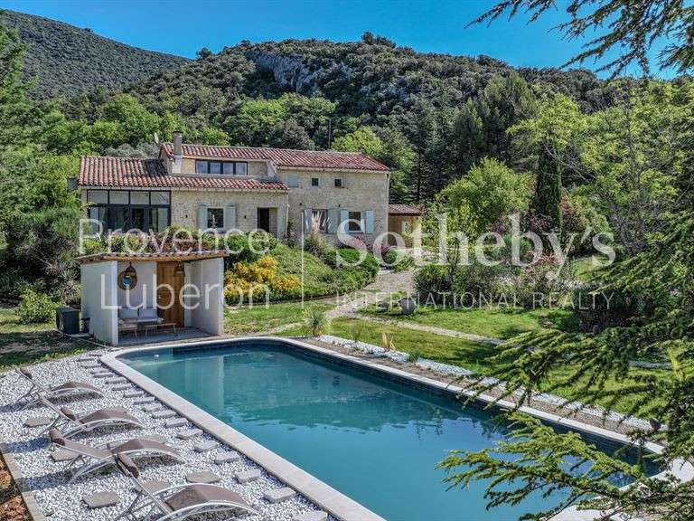 Maison Rustrel - 5 chambres - 230m²