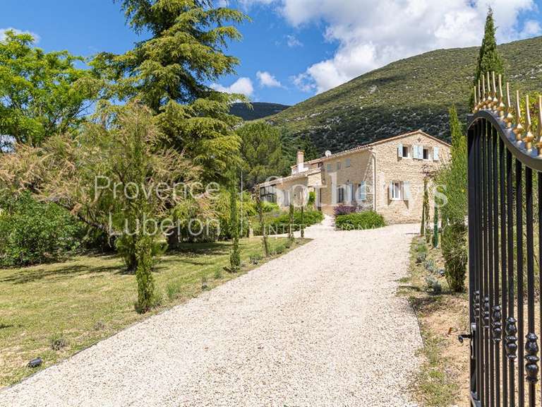 Maison Rustrel - 5 chambres - 230m²