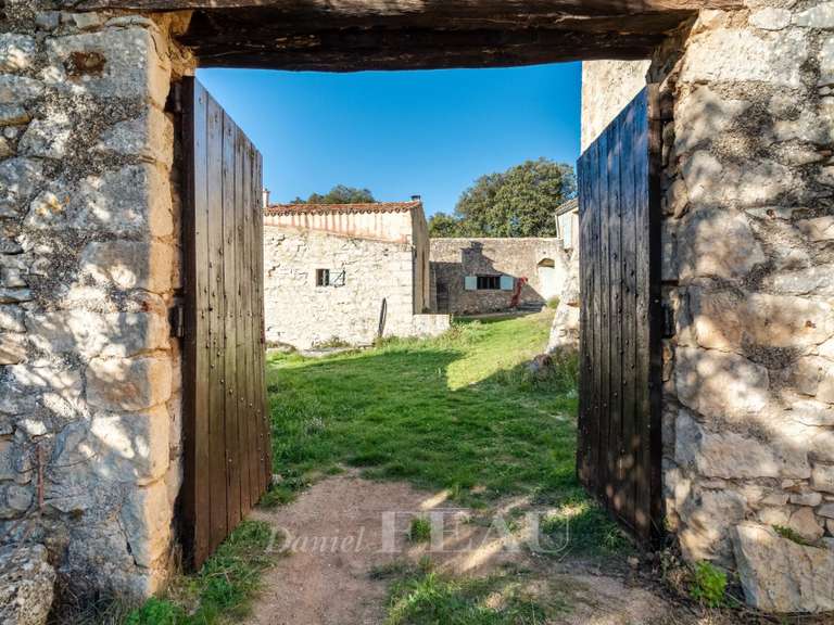 House Rustrel - 7 bedrooms - 250m²