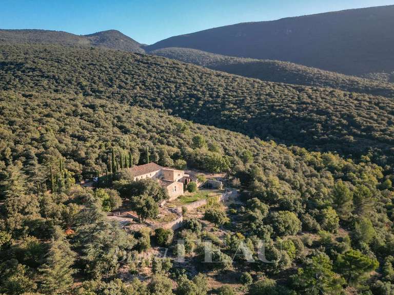 House Rustrel - 7 bedrooms - 250m²