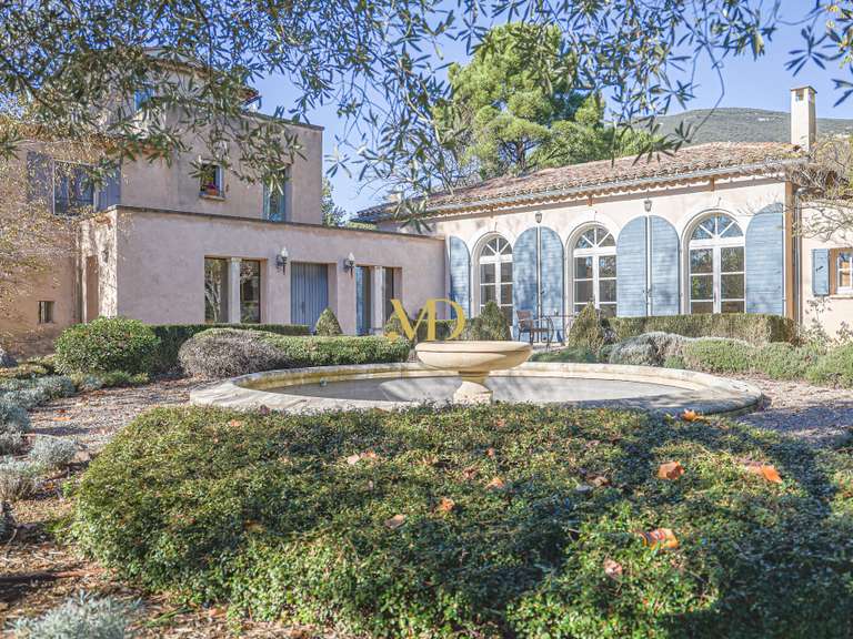 House Rustrel - 5 bedrooms - 406m²