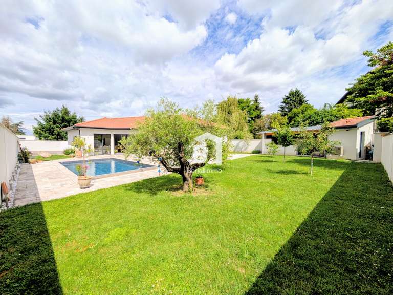 Maison Ruy-Montceau - 4 chambres - 160m²