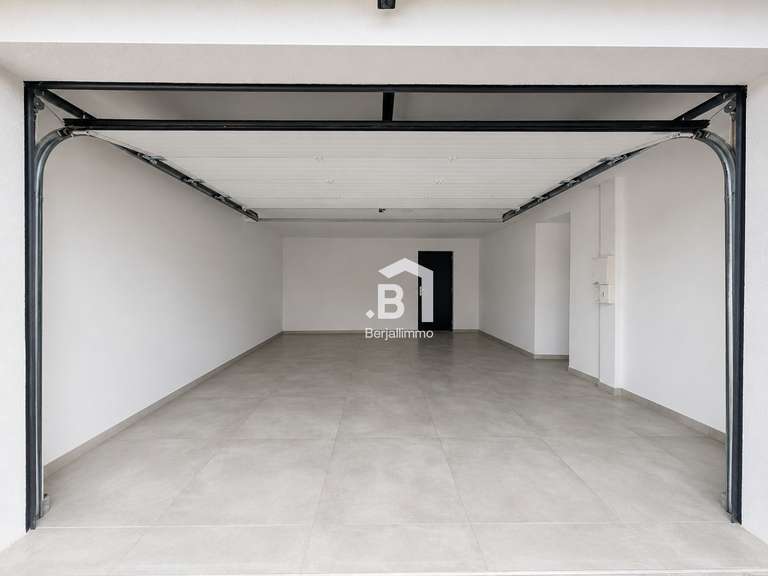 Maison Ruy-Montceau - 4 chambres - 160m²