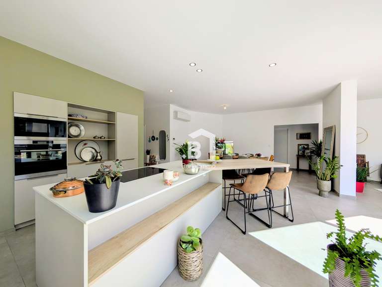 Maison Ruy-Montceau - 4 chambres - 160m²