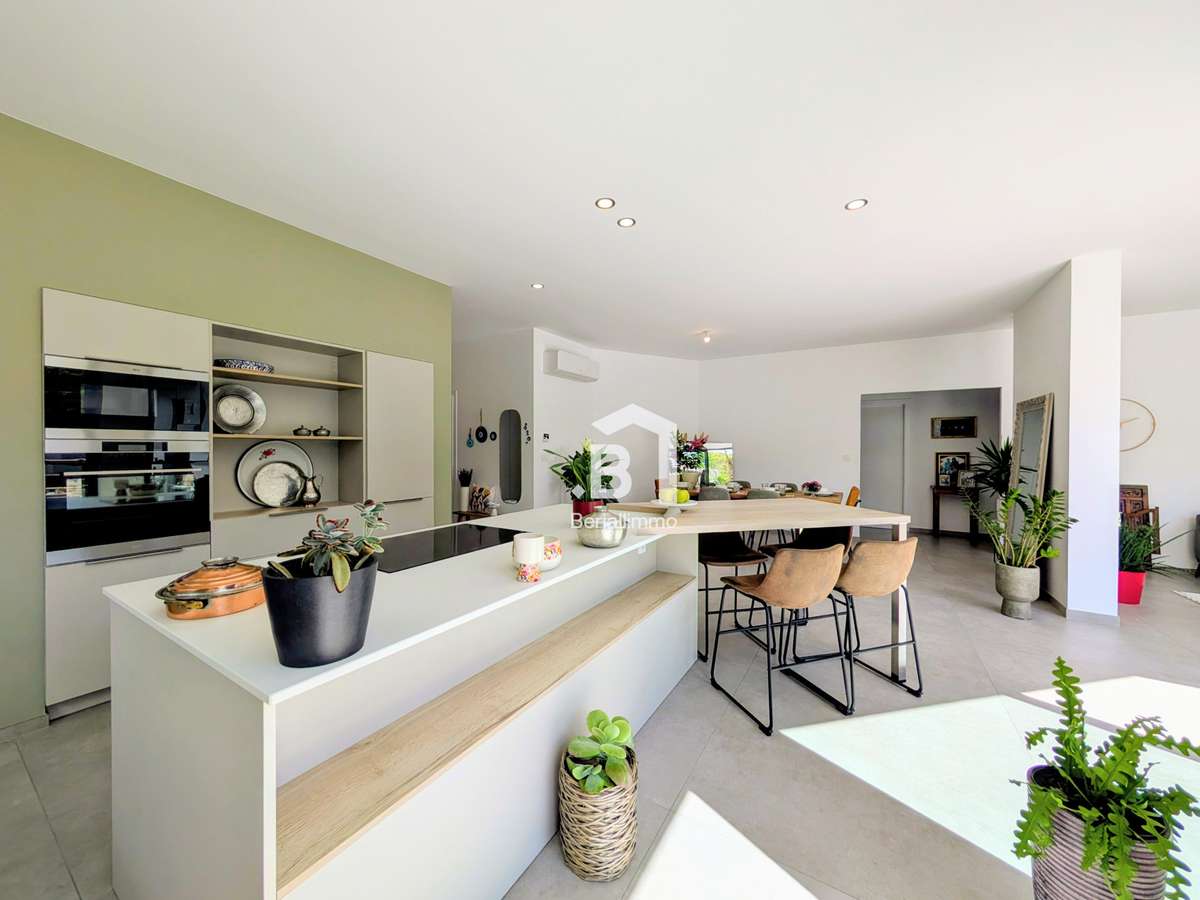 House Ruy-Montceau