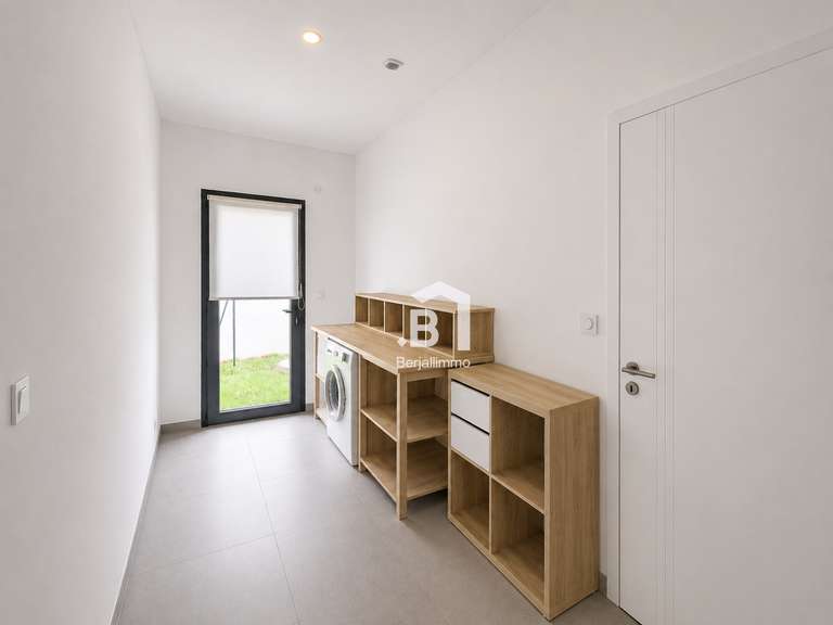 Maison Ruy-Montceau - 4 chambres - 160m²
