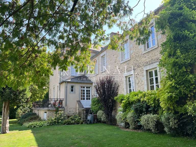 Maison Sablé-sur-Sarthe - 11 chambres - 385m²