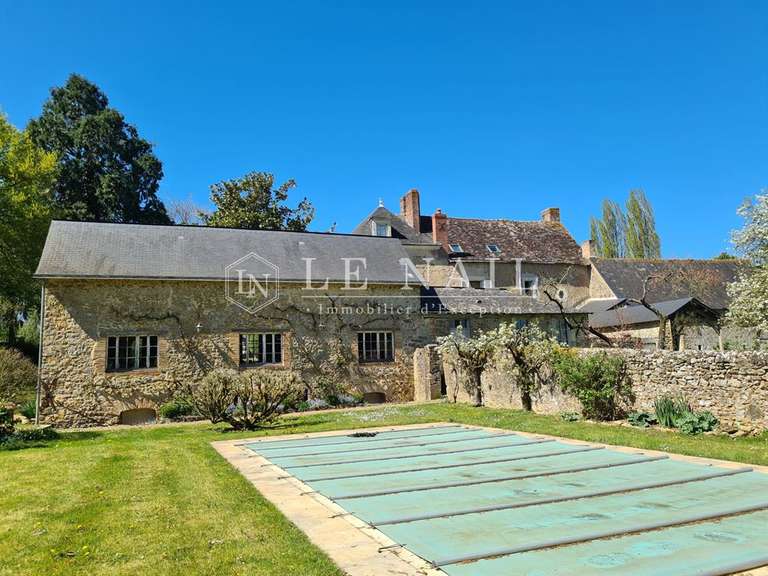 Manoir Sablé-sur-Sarthe - 8 chambres - 330m²