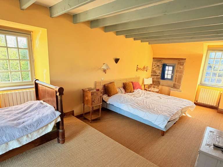 Manoir avec Vue sur mer Sables-d-or-les-pins - 15 chambres - 501m²
