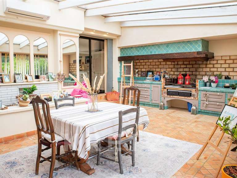 Maison Sablet - 6 chambres - 340m²