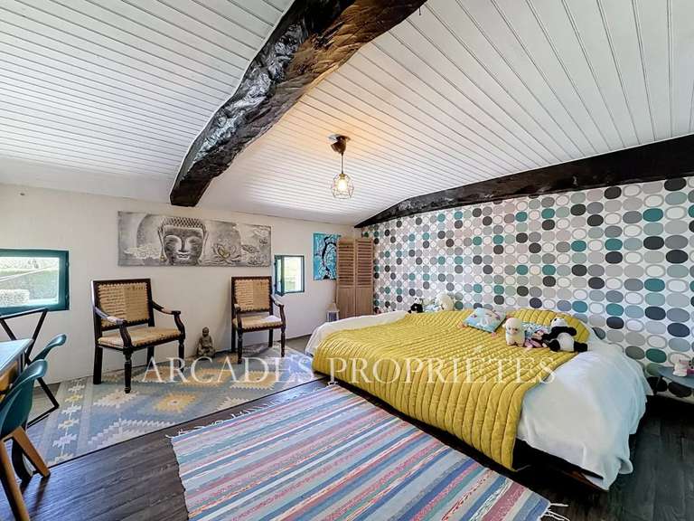 Propriété Sablons - 9 chambres - 370m²