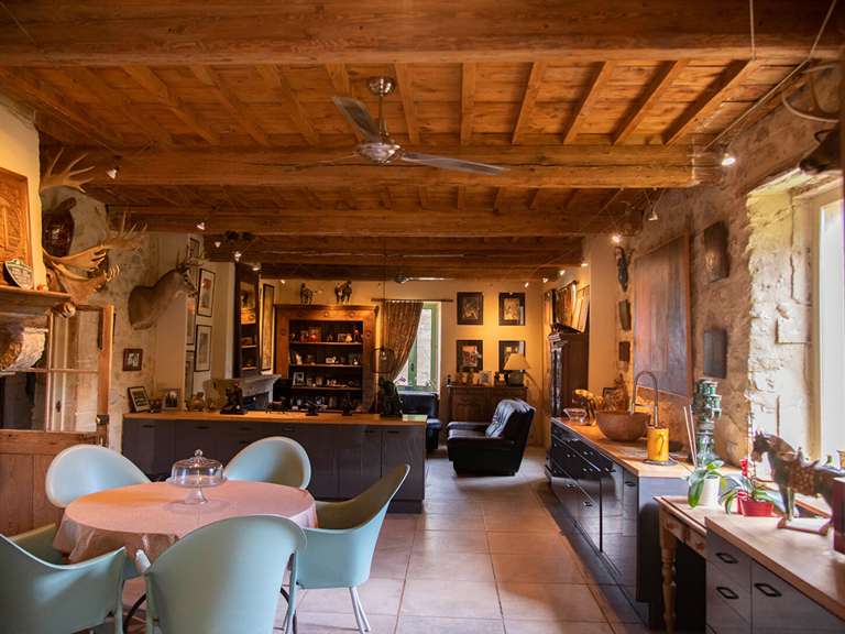 Maison Sabran - 16 chambres - 668m²