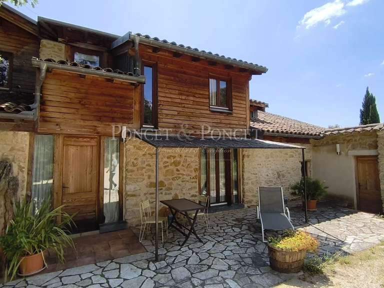 Propriété Sabran - 1 chambre - 710m²