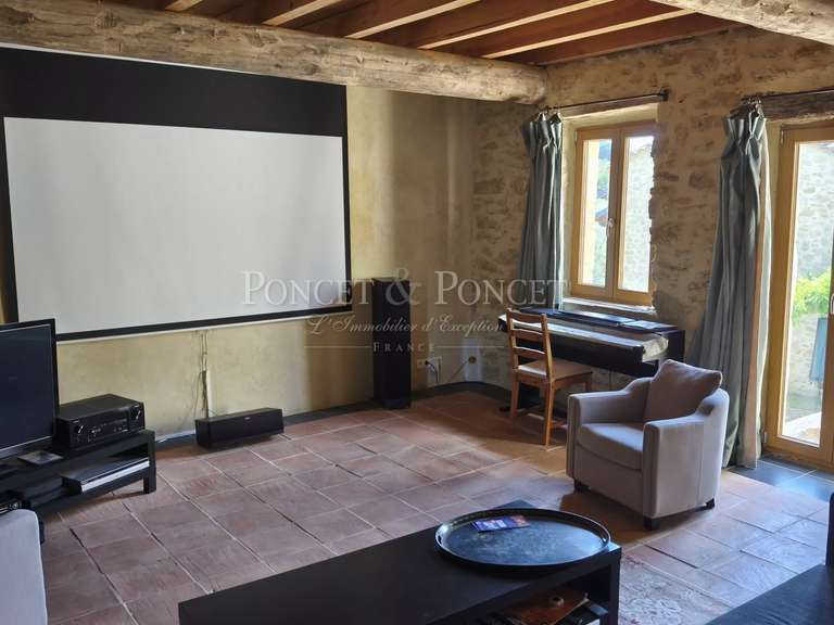 Propriété Sabran - 1 chambre - 710m²