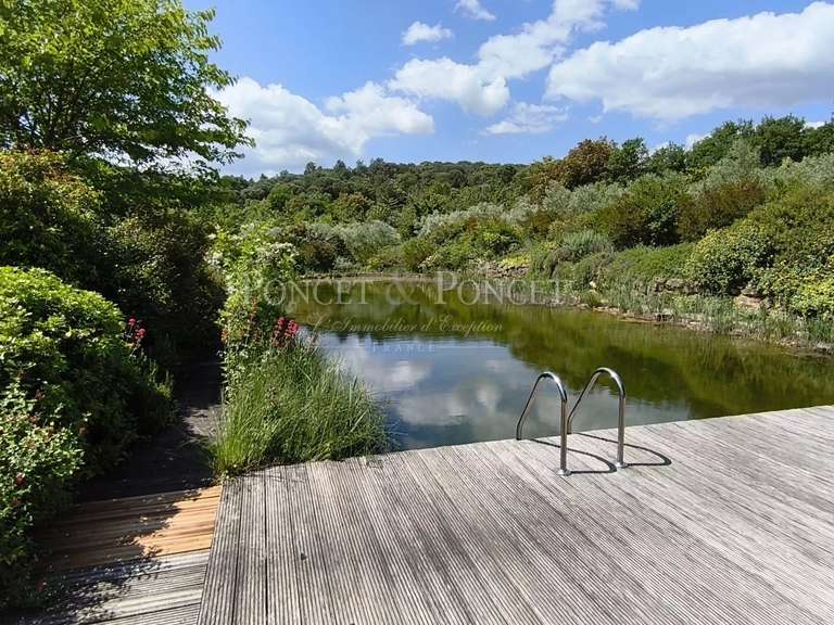 Propriété Sabran - 1 chambre - 710m²