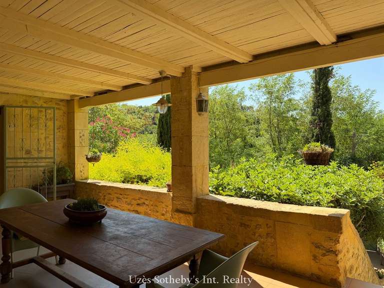 Propriété Sabran - 16 chambres - 670m²
