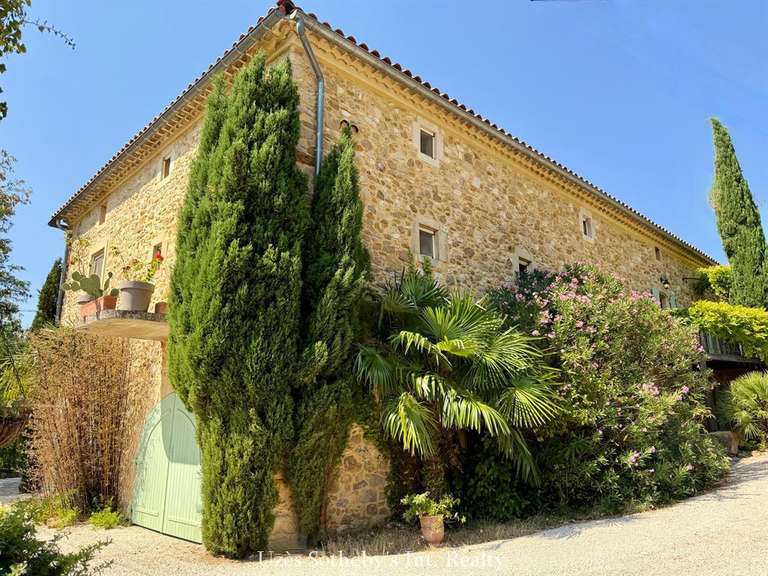 Propriété Sabran - 16 chambres - 670m²