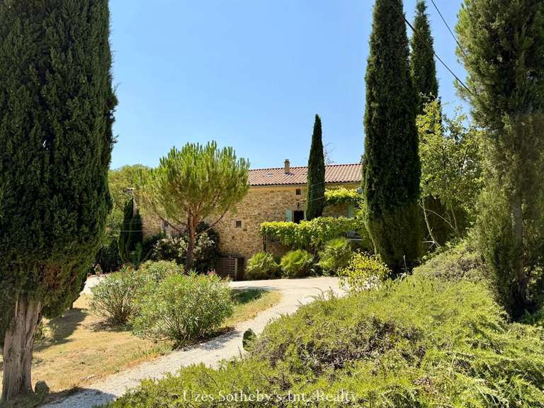 Propriété Sabran - 16 chambres - 670m²