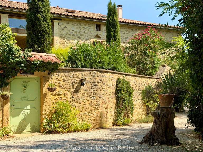 Propriété Sabran - 16 chambres - 670m²