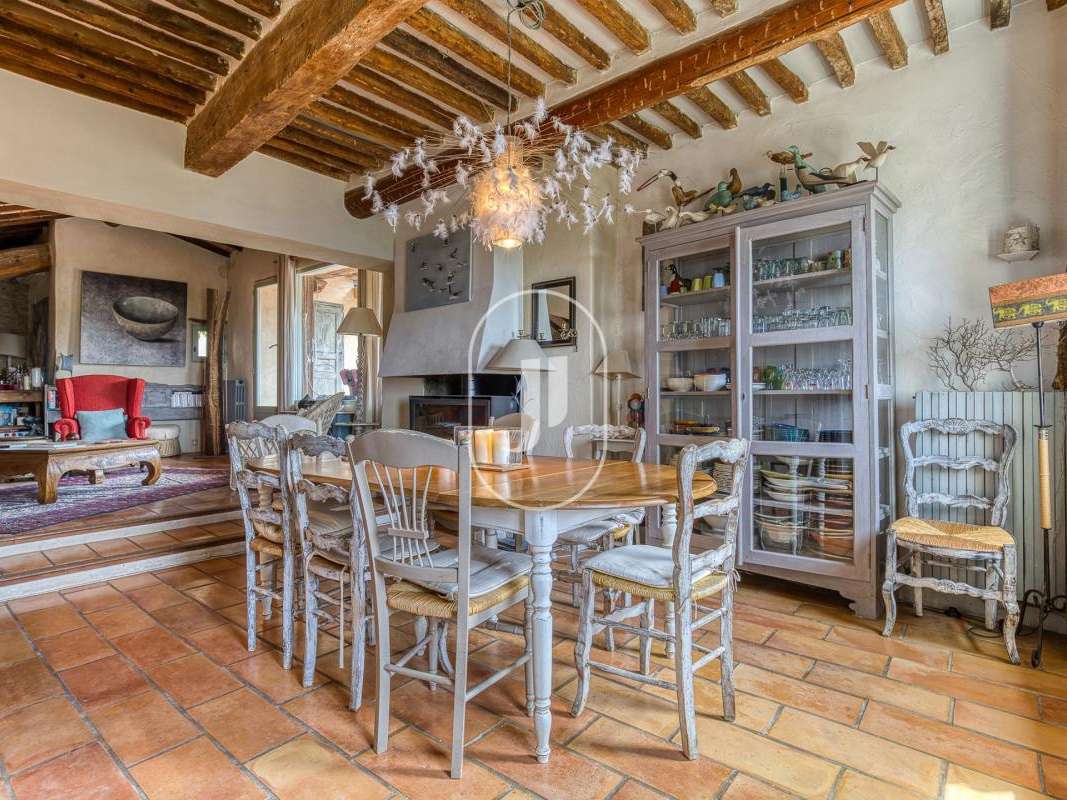 House Saignon