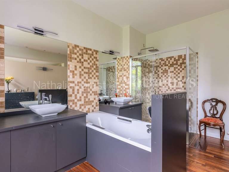 Maison Sailly-sur-la-Lys - 5 chambres - 300m²