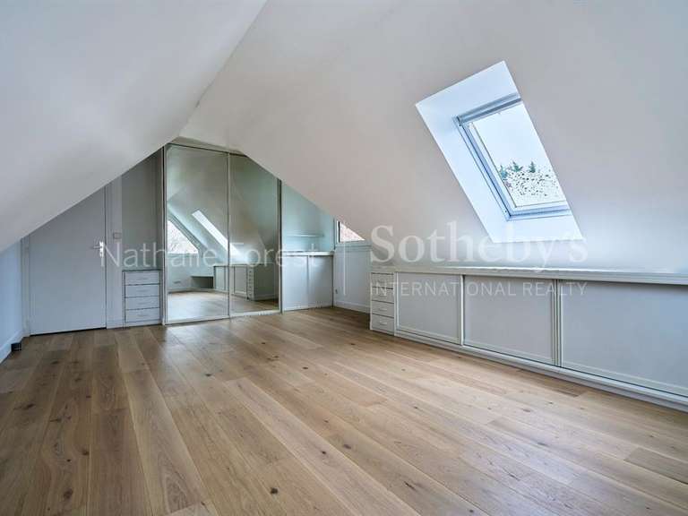 Maison Sainghin-en-Mélantois - 4 chambres - 225m²