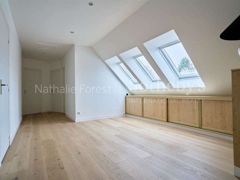 Maison Sainghin-en-Mélantois - 4 chambres - 225m²