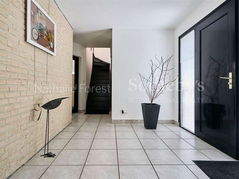 Maison Sainghin-en-Mélantois - 4 chambres - 225m²