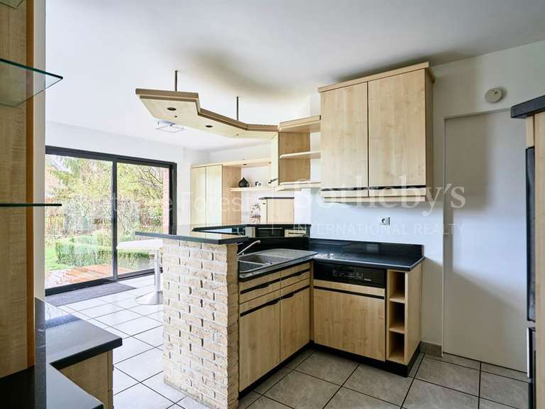 Maison Sainghin-en-Mélantois - 4 chambres - 225m²