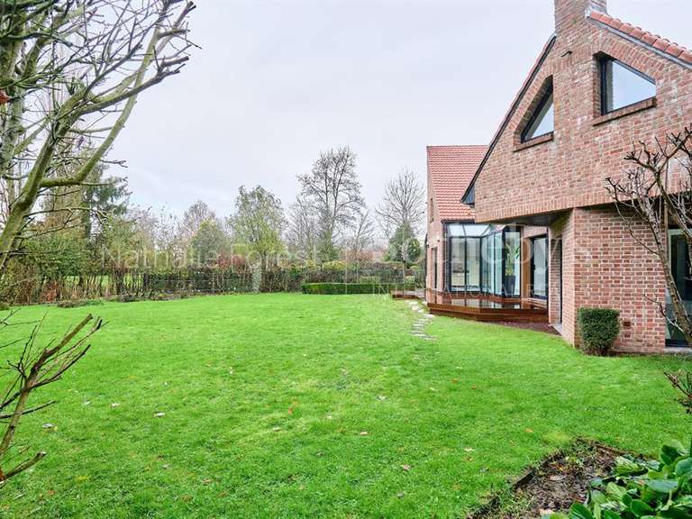 Maison Sainghin-en-Mélantois - 4 chambres - 225m²