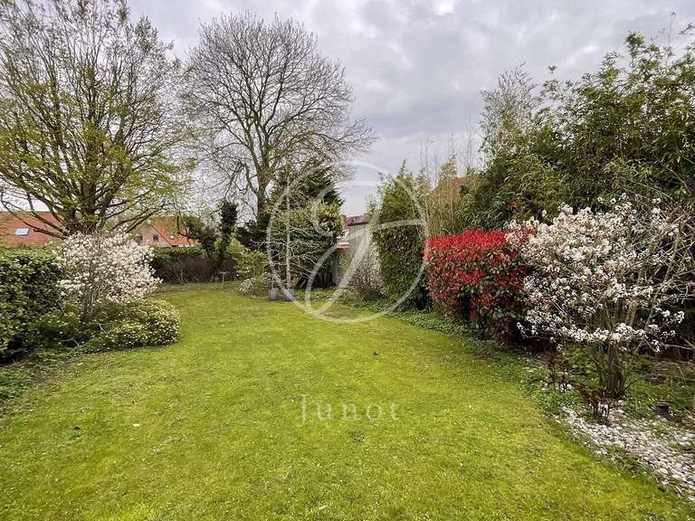 Maison Sainghin-en-Mélantois - 5 chambres - 217m²