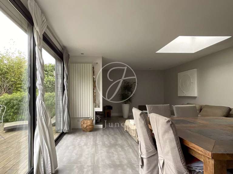 Maison Sainghin-en-Mélantois - 5 chambres - 217m²