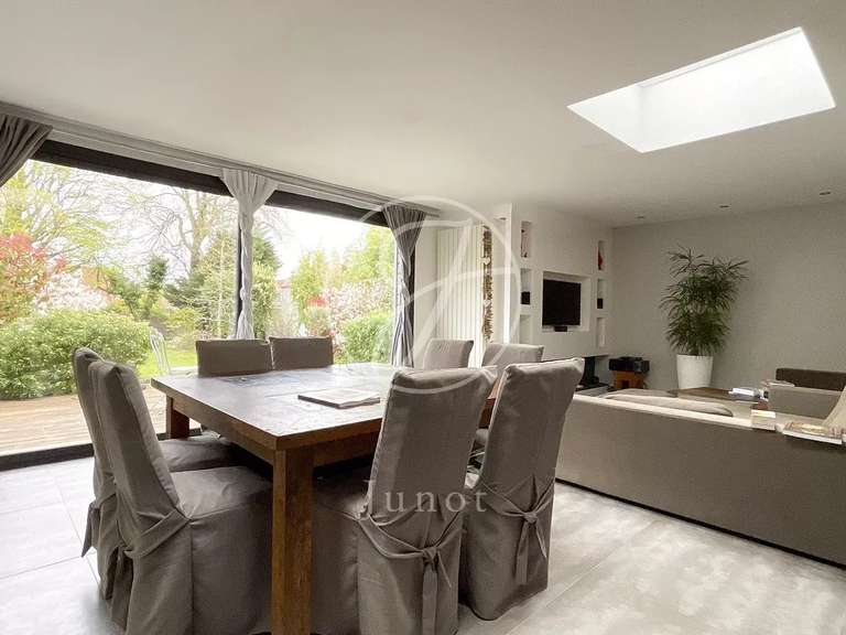 Maison Sainghin-en-Mélantois - 5 chambres - 217m²